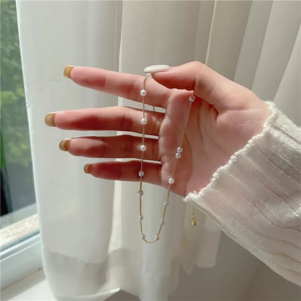 💎✨ Dewdrop Pearl Necklace - Picture 3 of 5